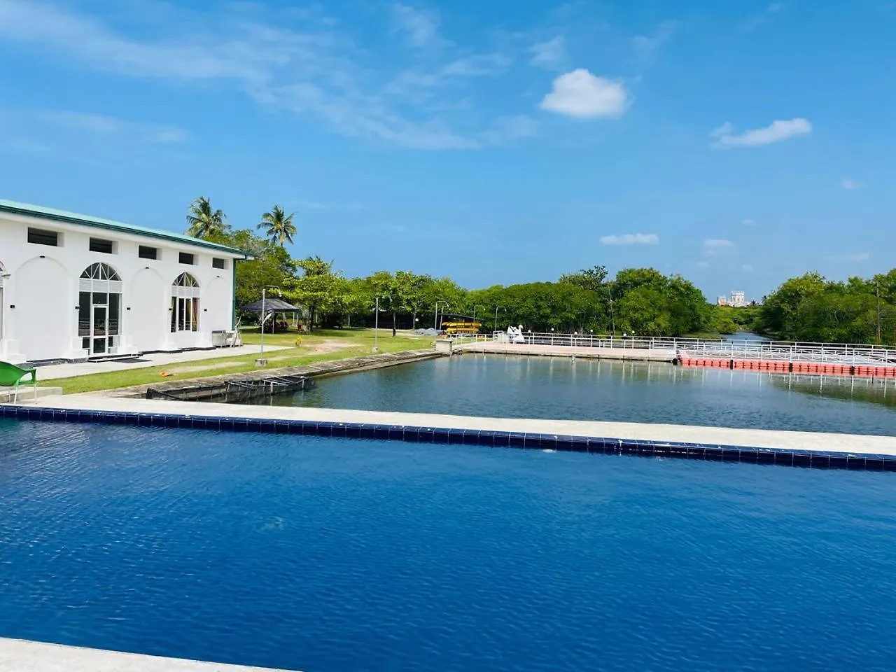 Hotel King'S Island Resort Negombo