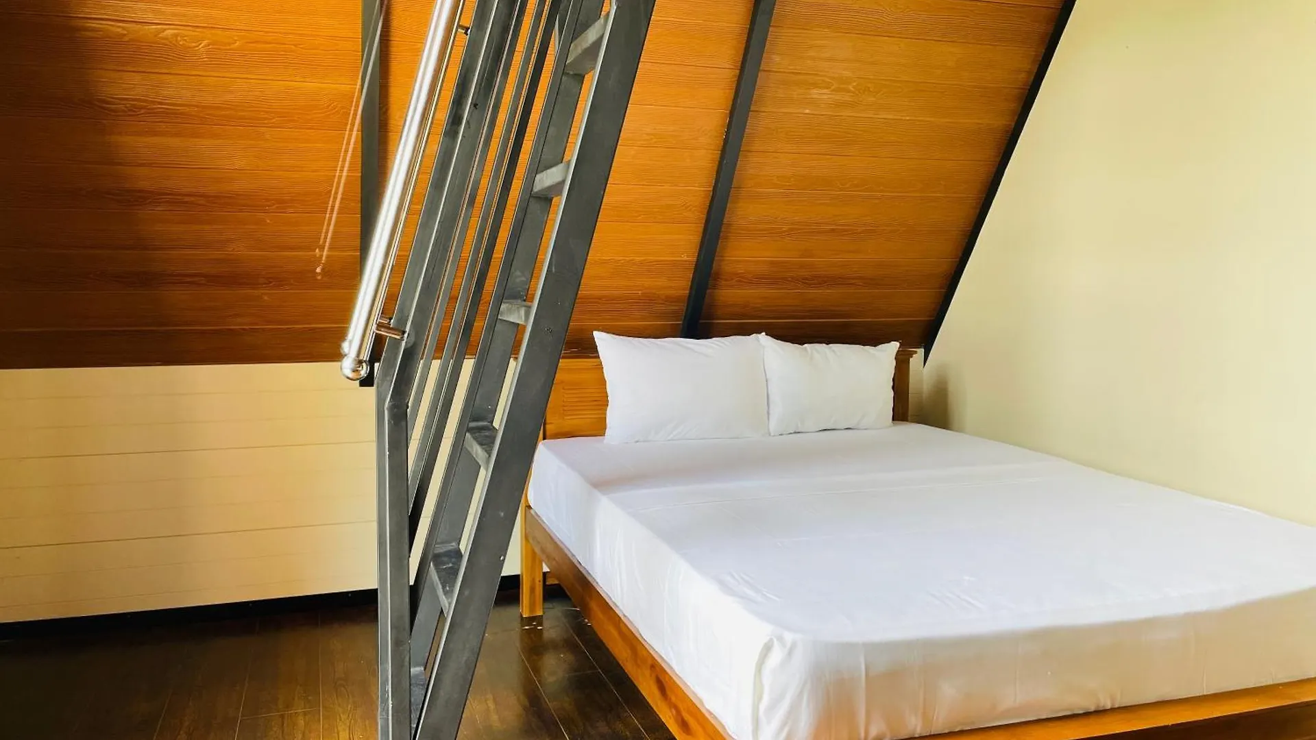 Hotel King'S Island Resort Negombo