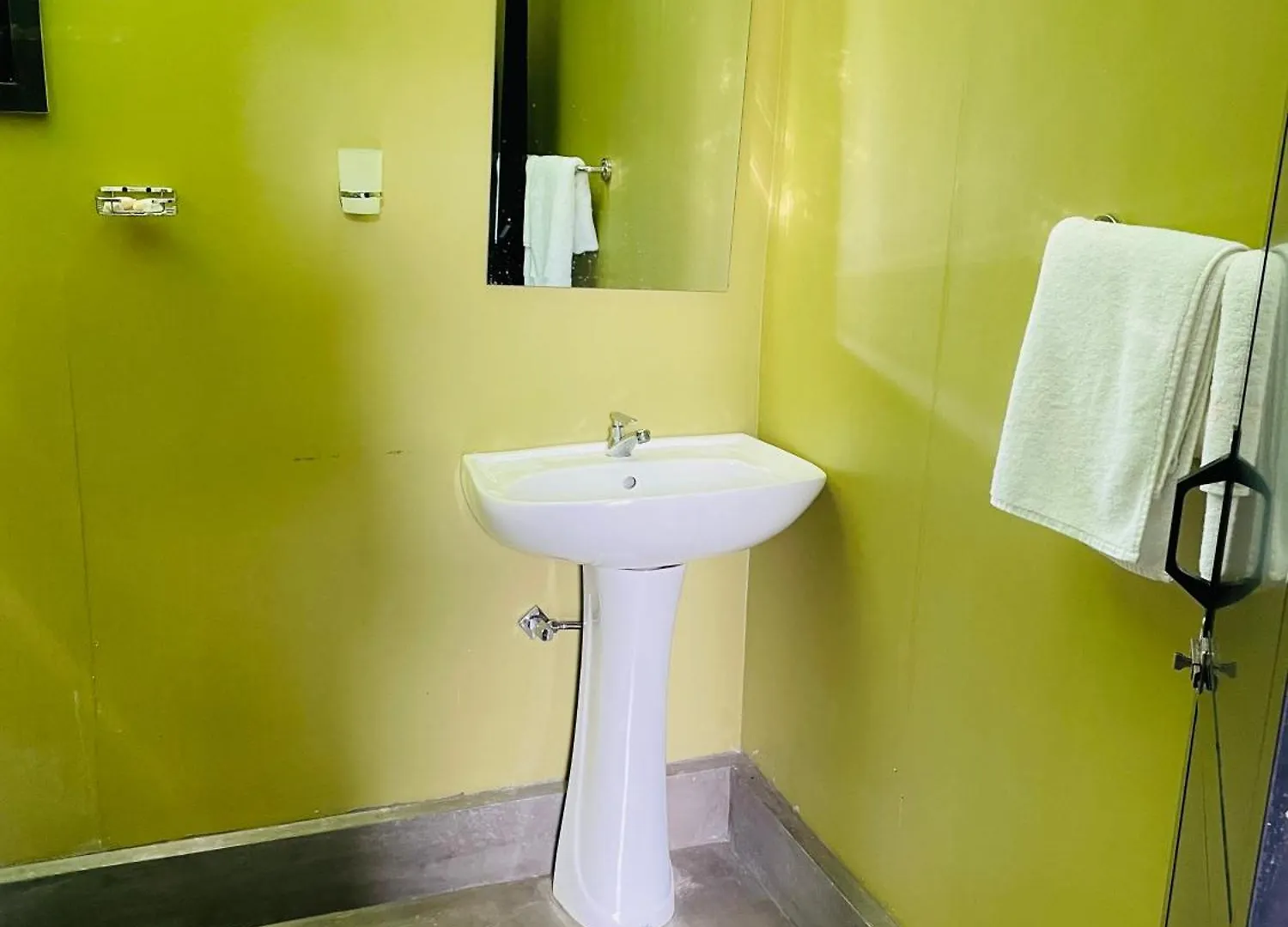 Hotel King'S Island Resort Negombo